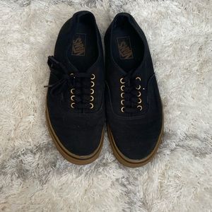 Men’s Vans black gumsole size 10